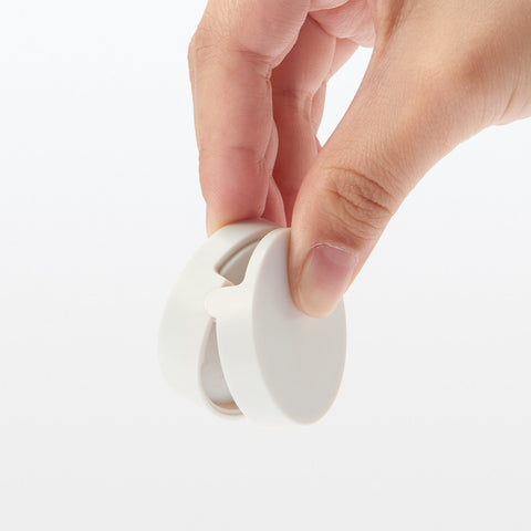 ABS Clip with Magnet